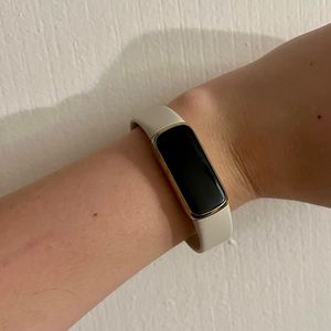 Fitbit Luxe with 2 Chargers